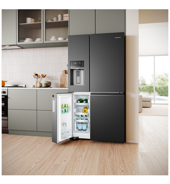 Westinghouse 609L Quad Door Fridge with Ice and Water Door Dispenser Matte Black WQE6170BB